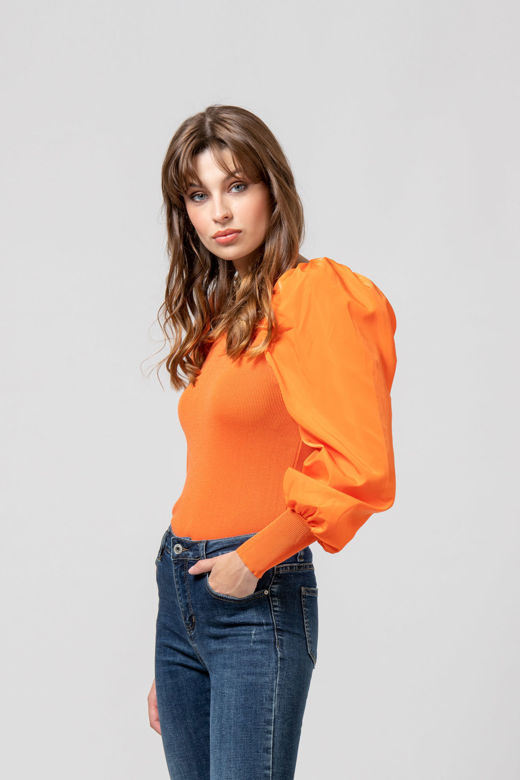 Picture of Puff sleeves knit sweater