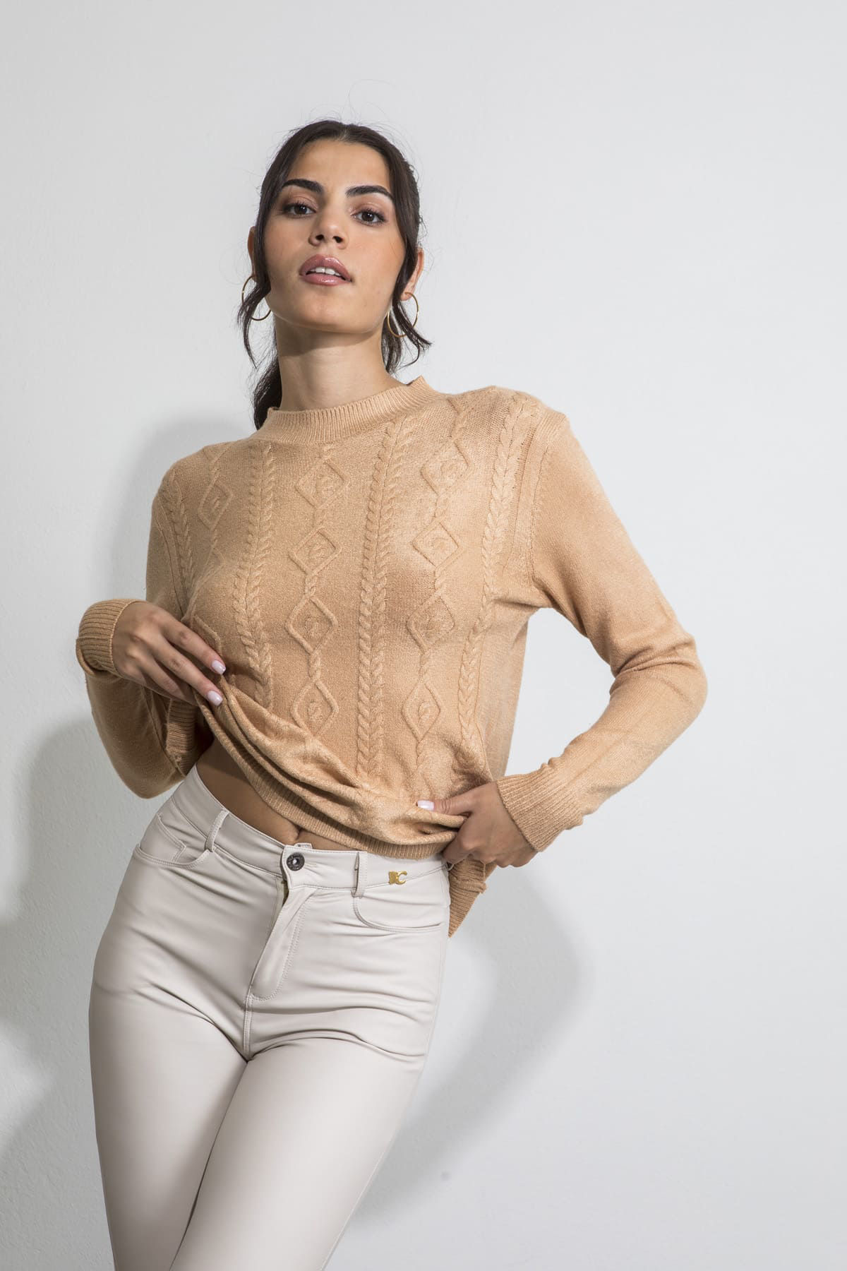 Picture of Textured knitted blouse