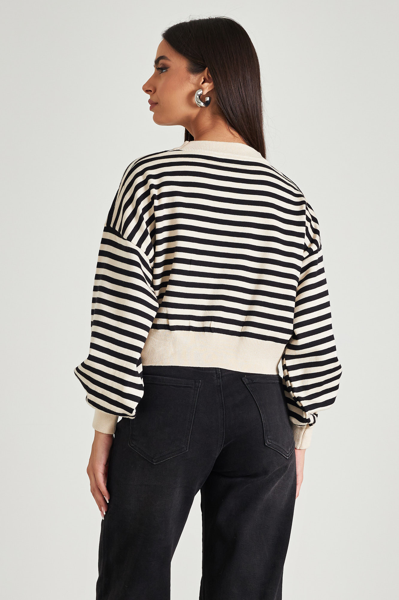 Picture of Stripped cropped sweater