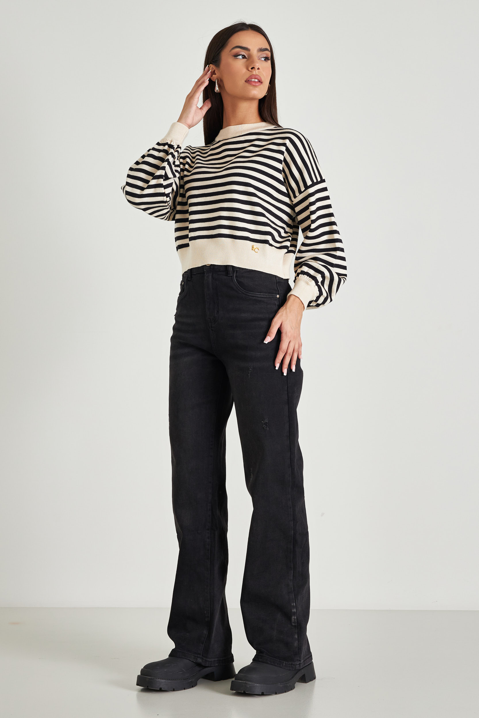 Picture of Stripped cropped sweater