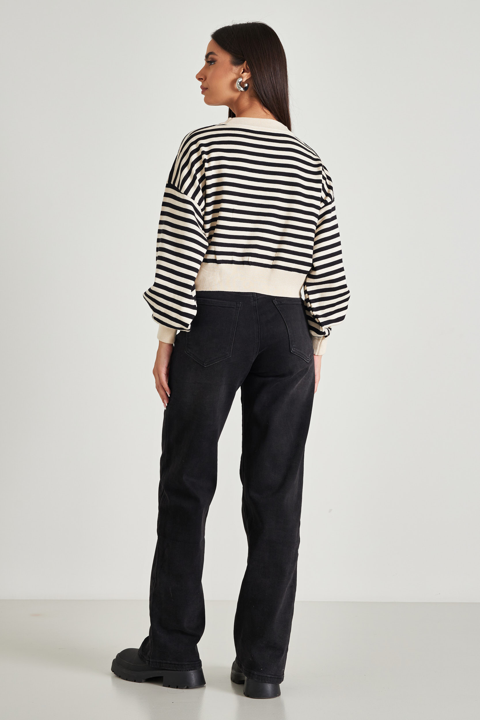 Picture of Stripped cropped sweater