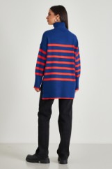 Picture of High neck stripped sweater