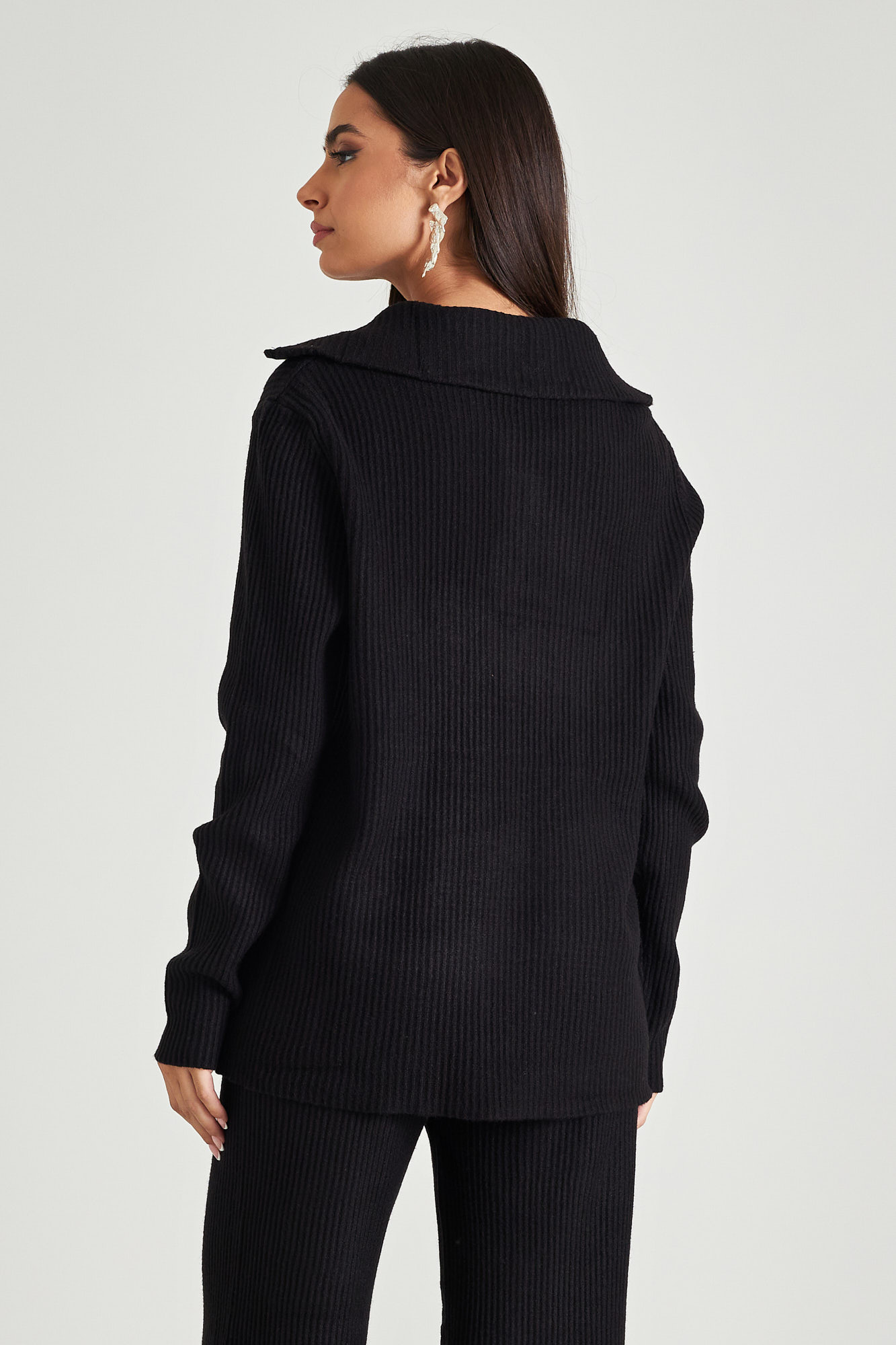 Picture of Ribbed sweater with zipper