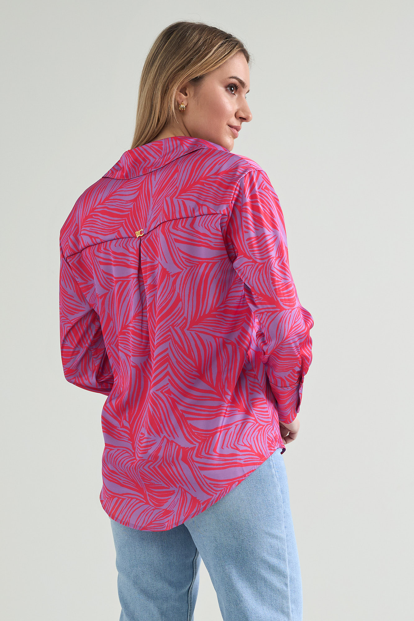 Picture of Printed satin shirt