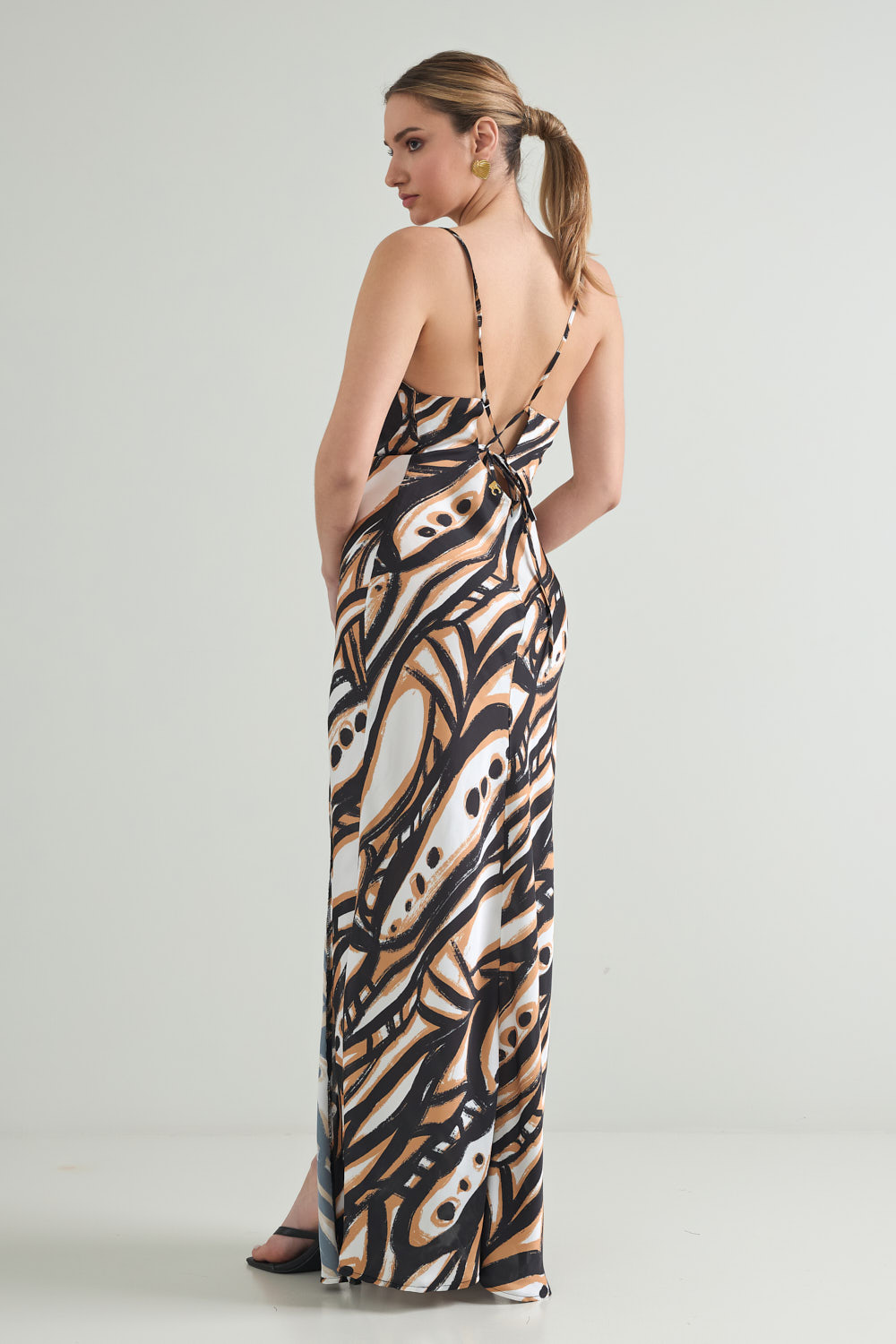 Picture of Backless draped dress