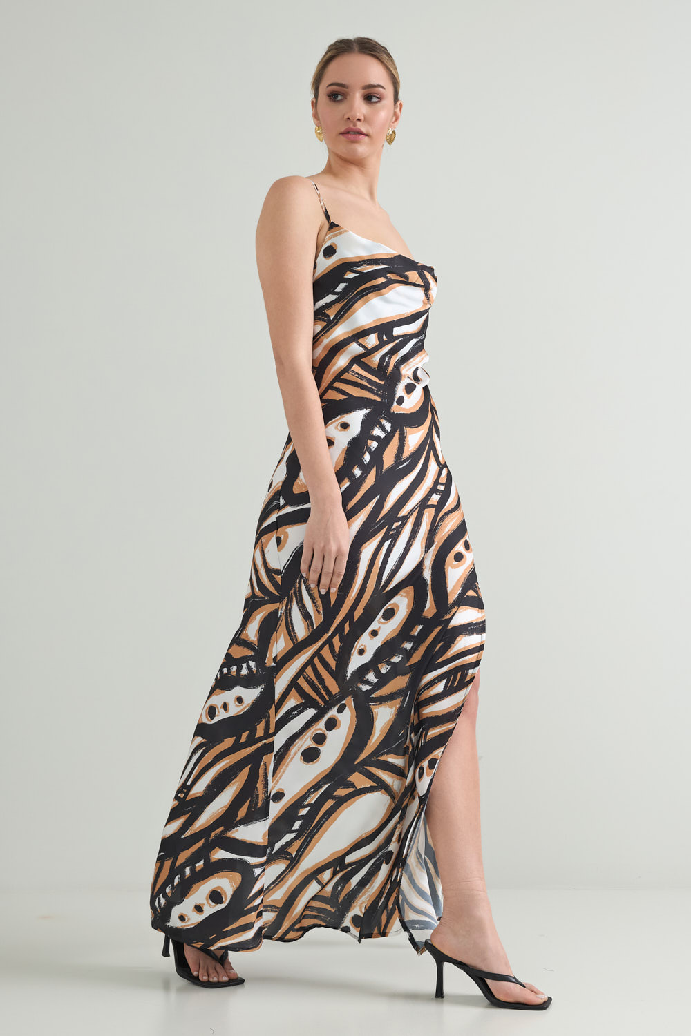 Picture of Backless draped dress