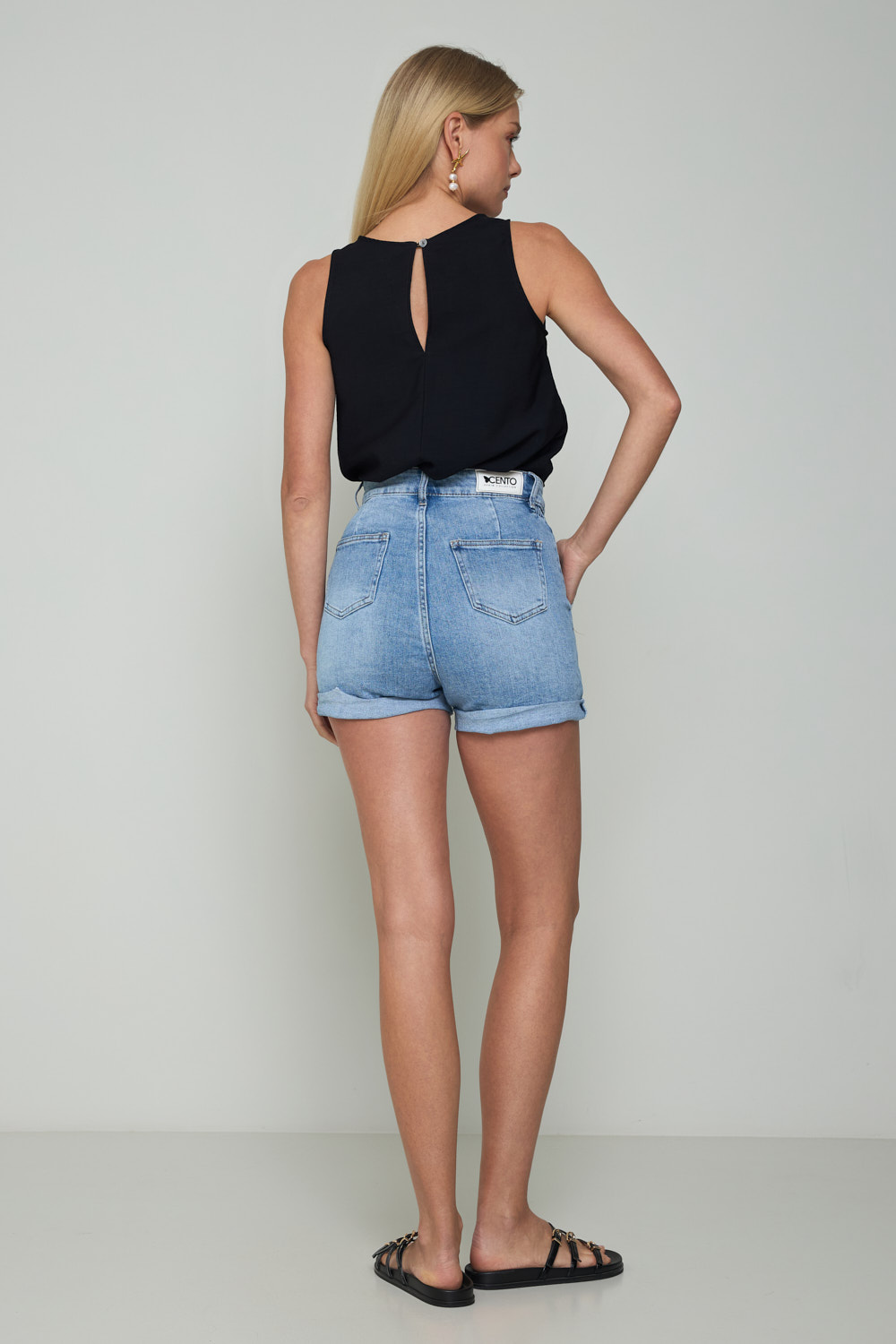 Picture of Denim shorts with waistband