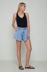 Picture of Double pleated denim shorts