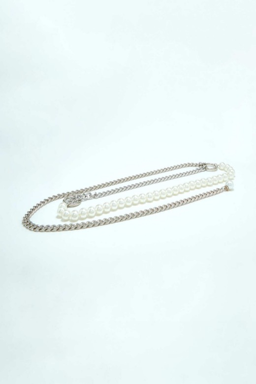 Picture of Belt with hanging pearls