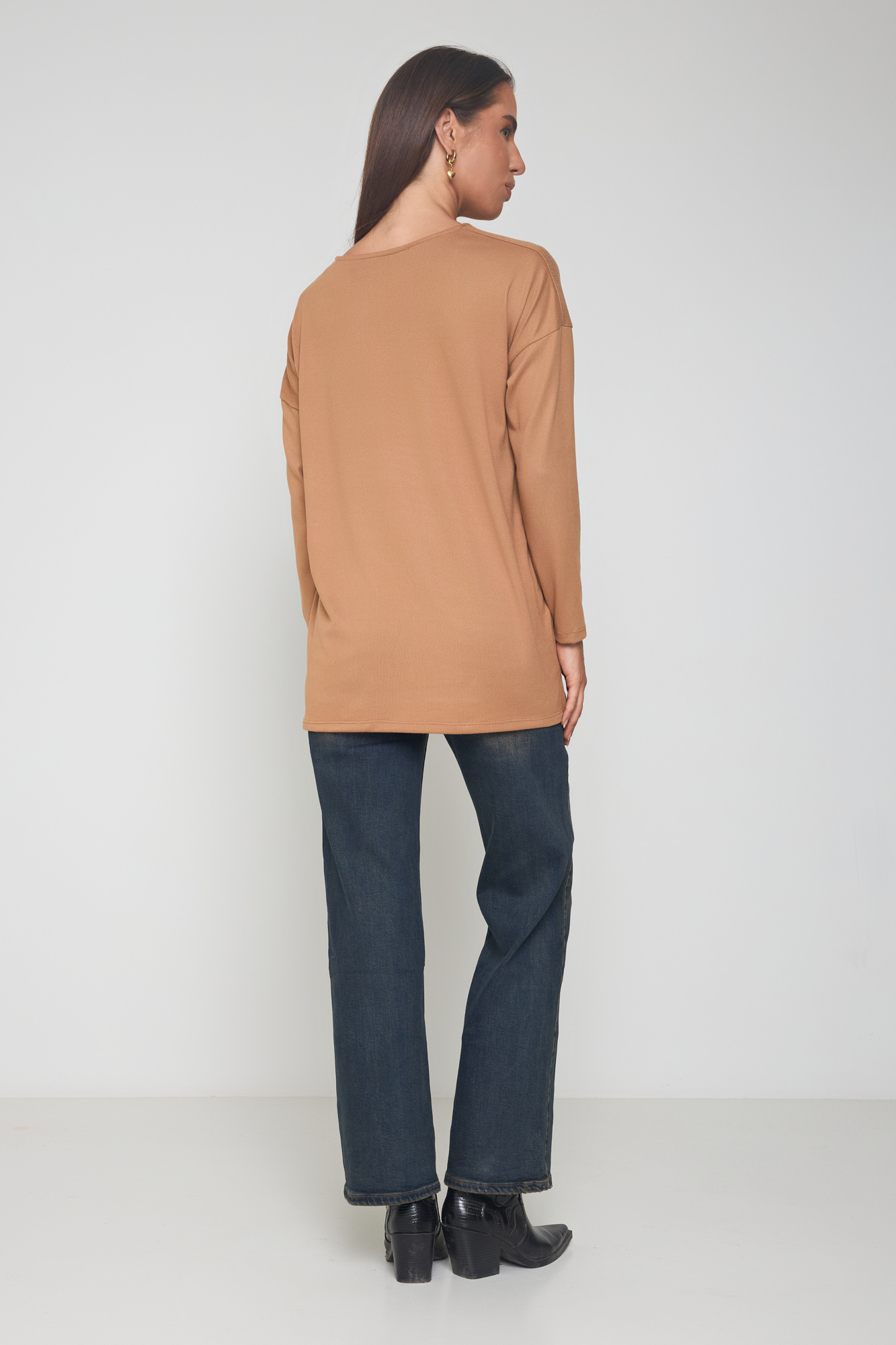 Picture of Soft knit V-neck blouse