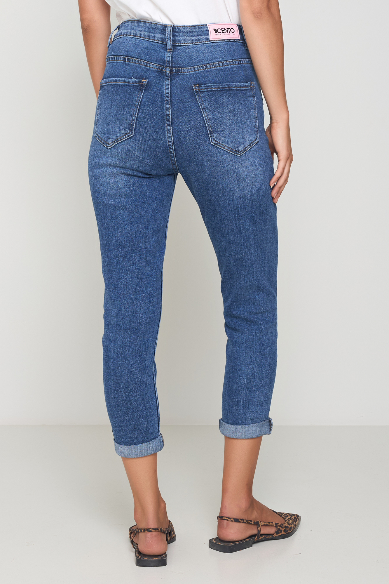 Picture of High waist mom fit jeans