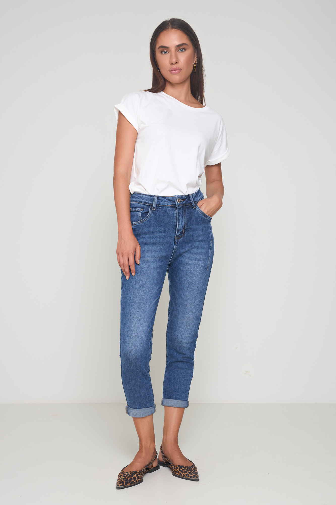 Picture of High waist mom fit jeans