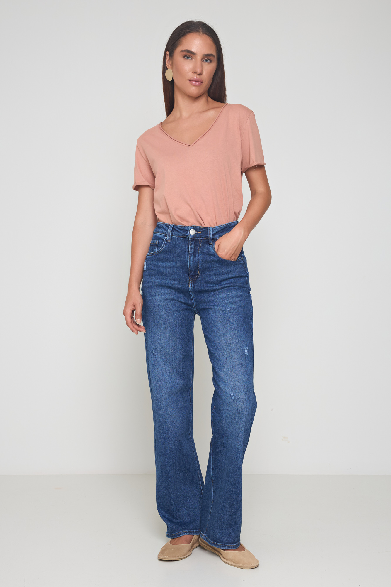 Picture of High waisted loose fit jeans