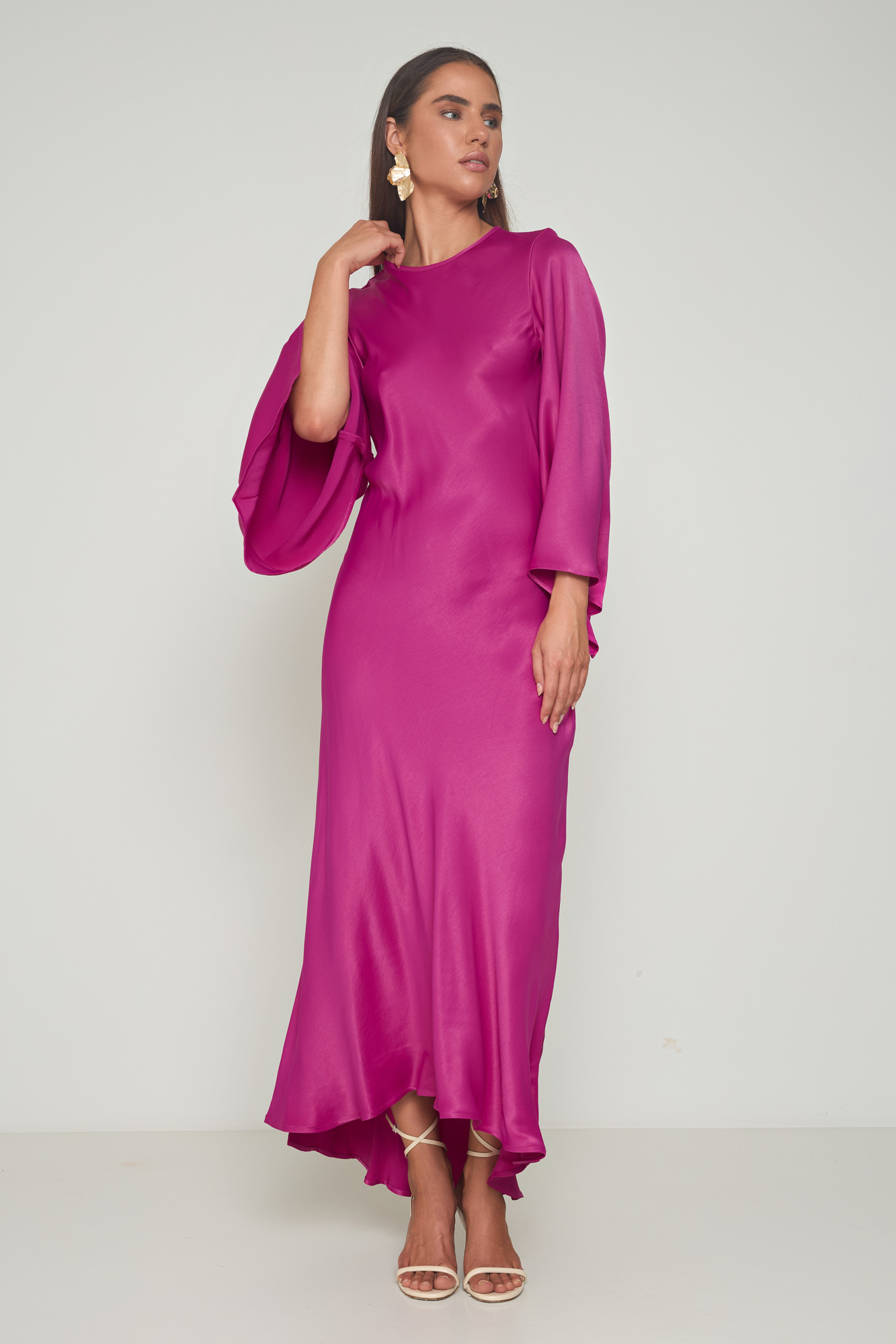 Picture of Asymmetric dress with wide sleeves