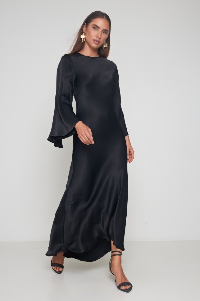 Picture of Asymmetric dress with wide sleeves