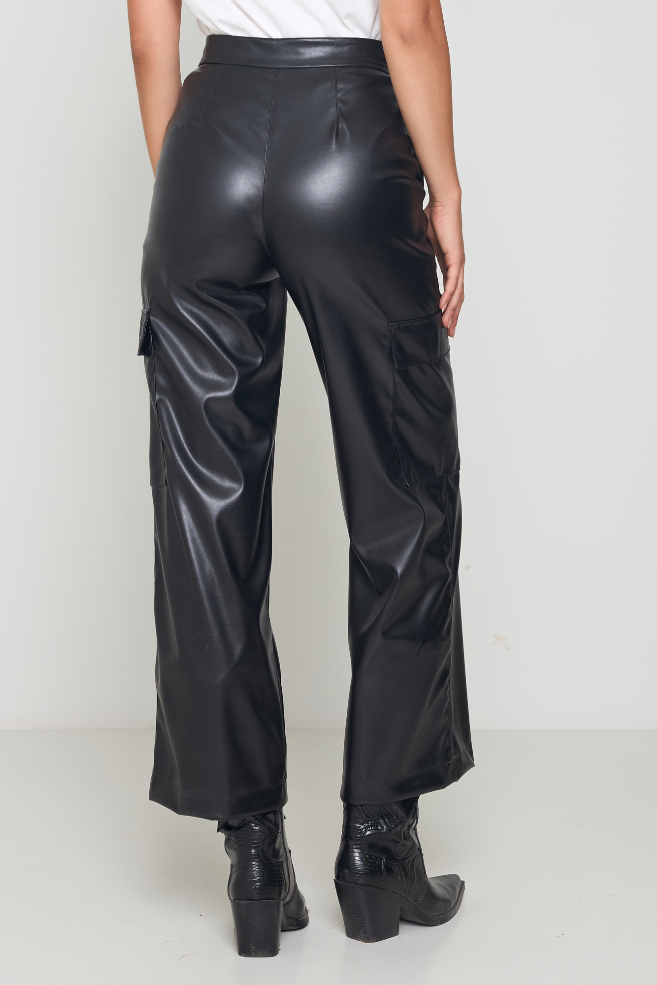 Picture of Faux leather cargo pants