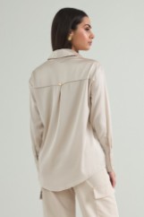 Picture of Loose basic satin shirt