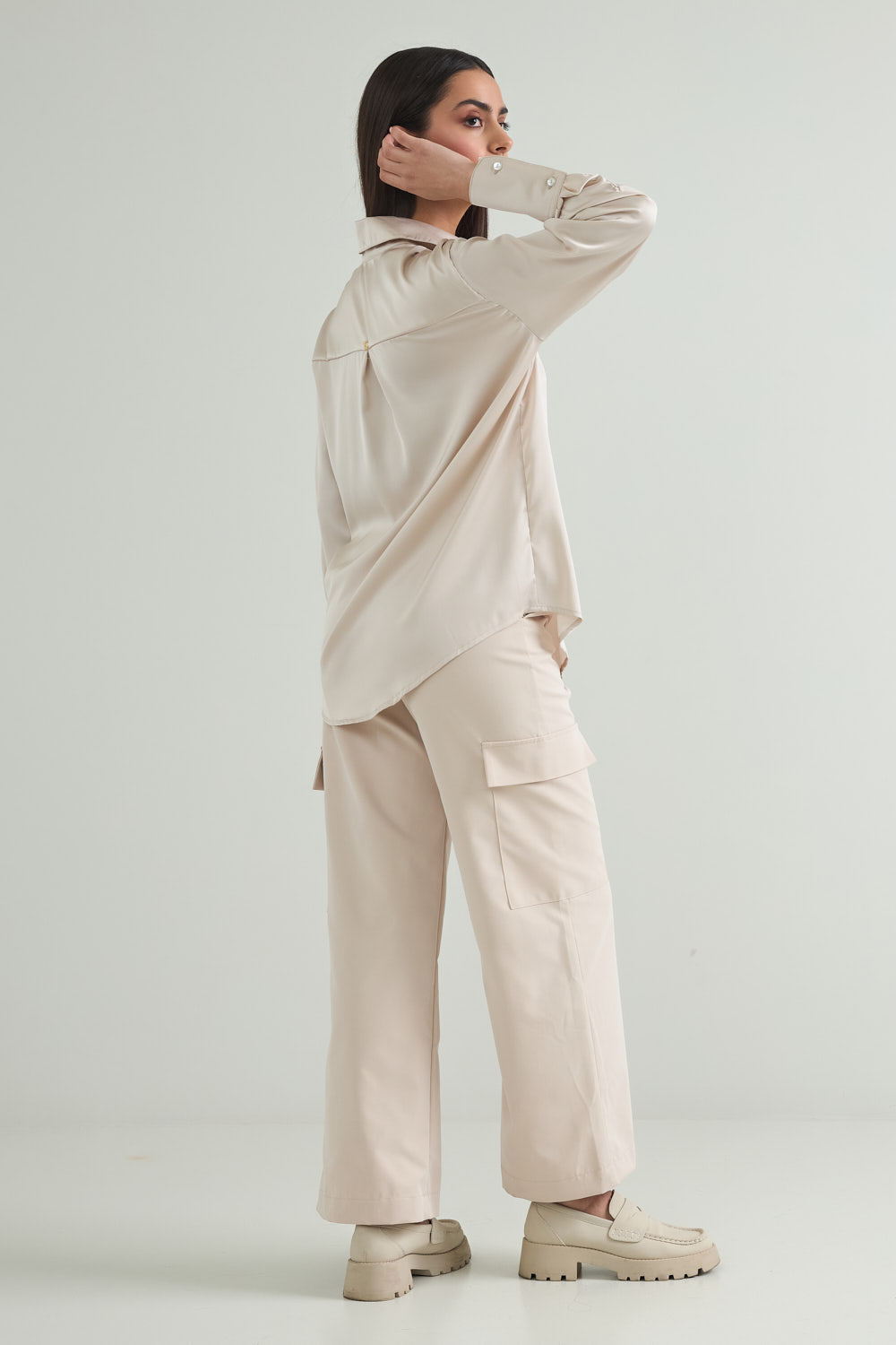 Picture of Loose basic satin shirt