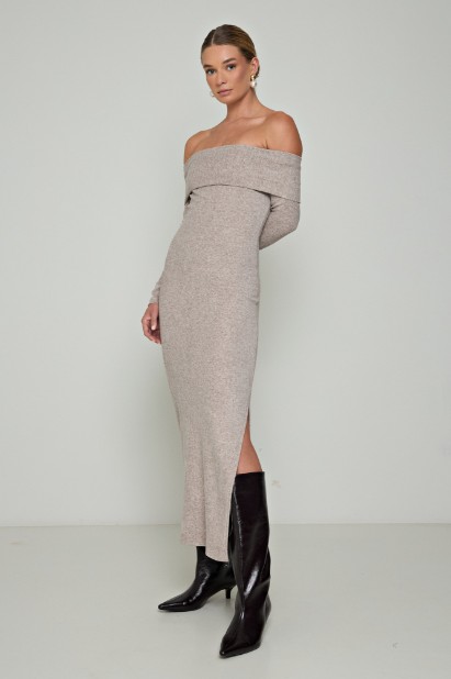 Picture of Off-Shoulder knitted dress