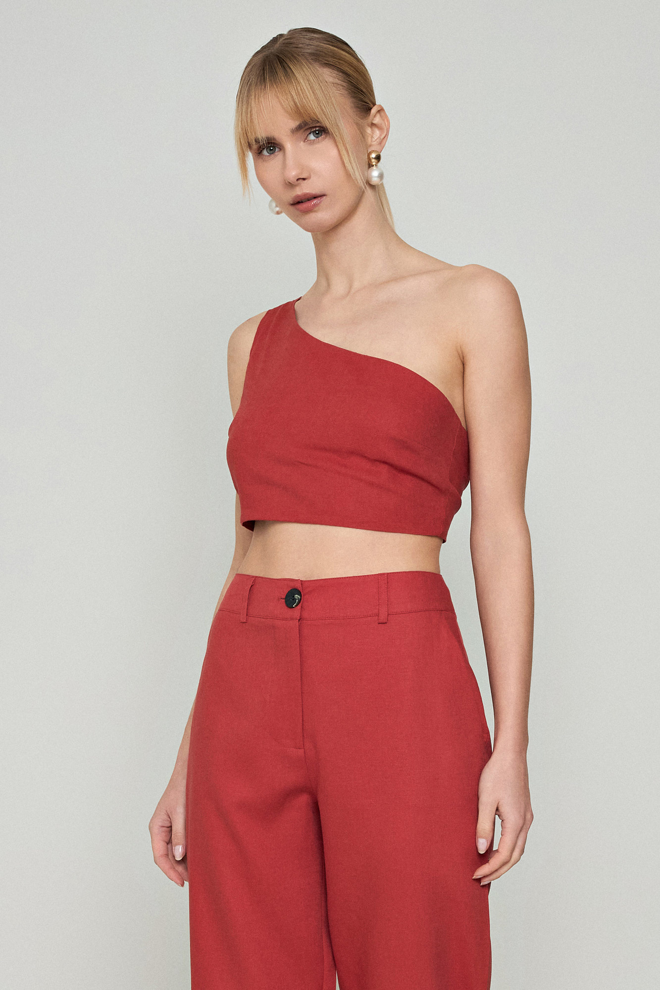 Picture of One shoulder top with knot