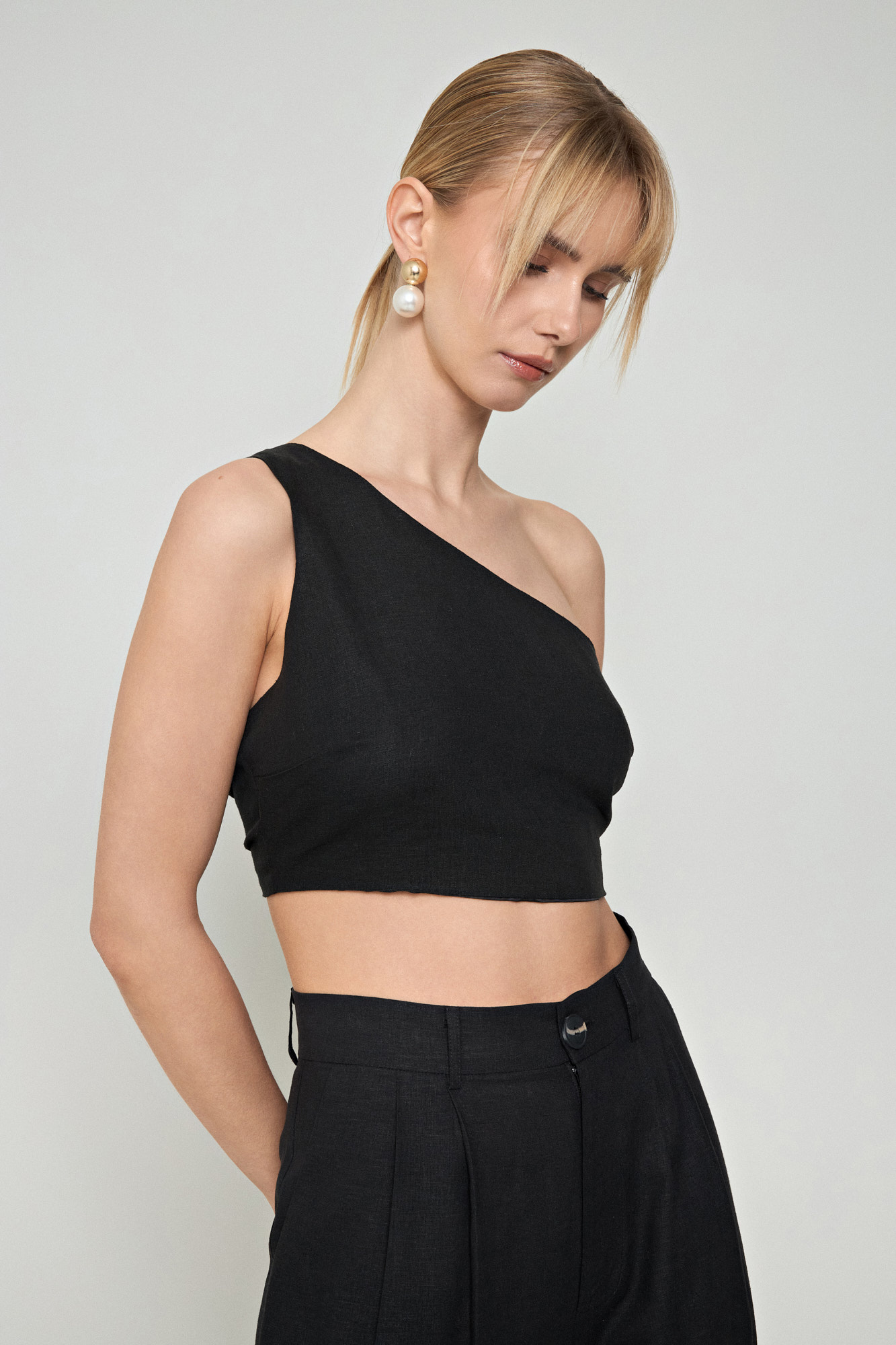 Picture of One shoulder top with knot