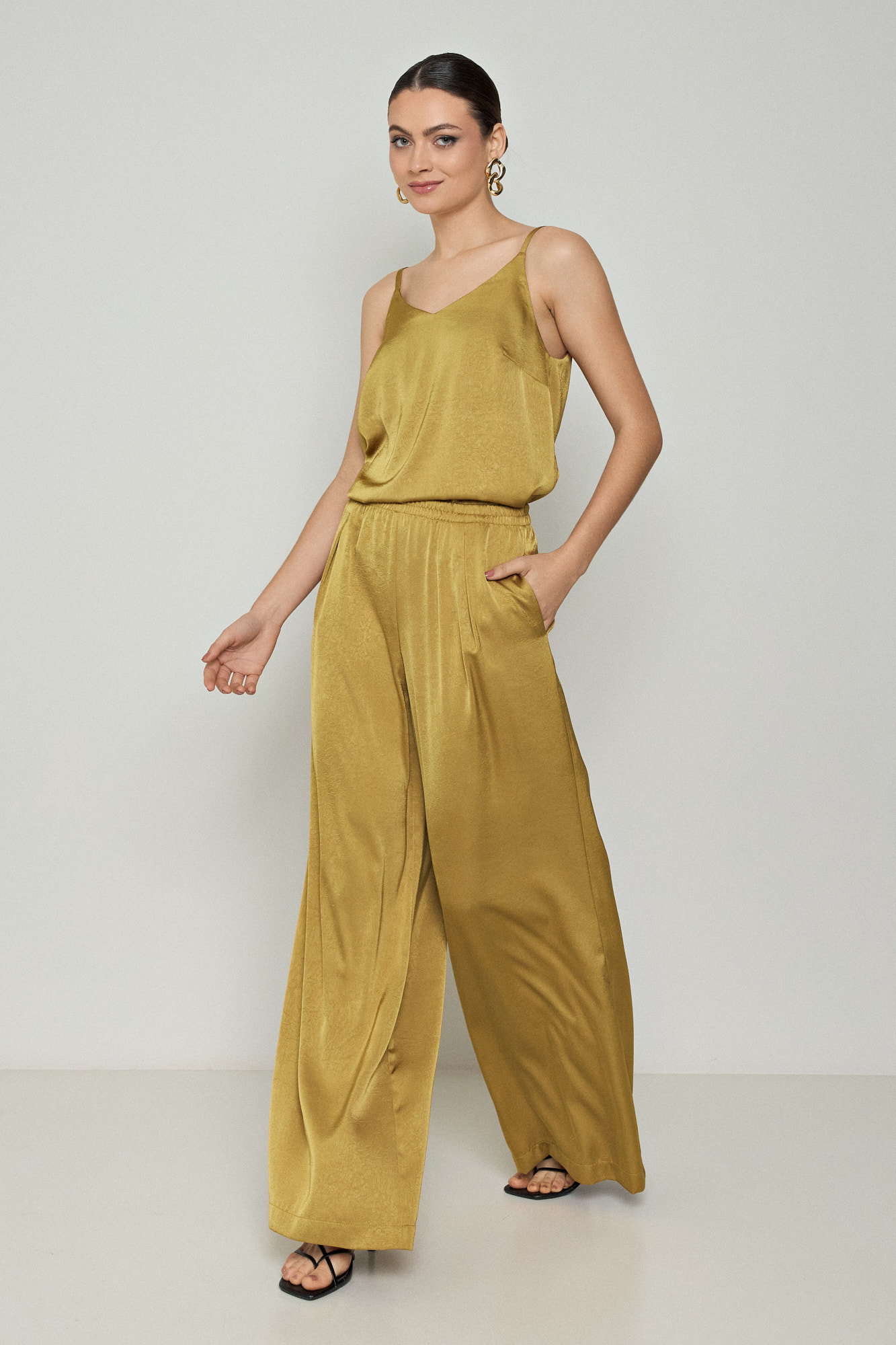 Picture of Wide leg satin trousers